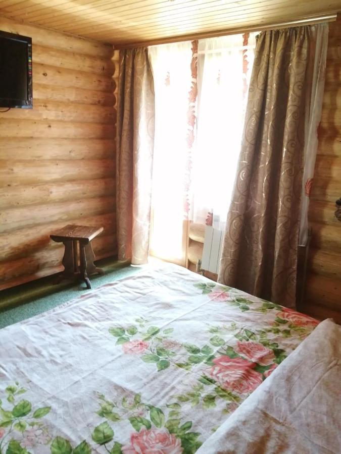 "Лісова Ягода" Yablunytsya Exterior photo