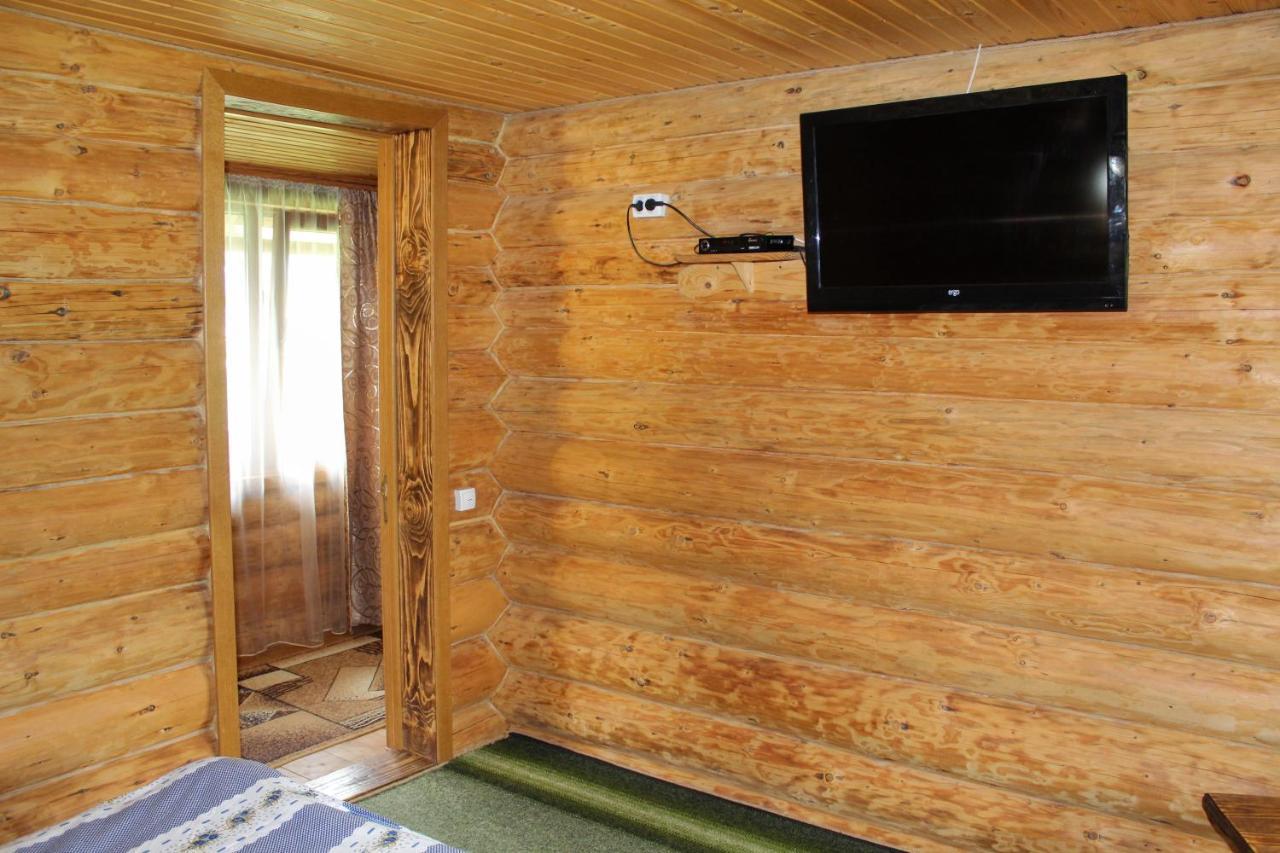 "Лісова Ягода" Yablunytsya Exterior photo